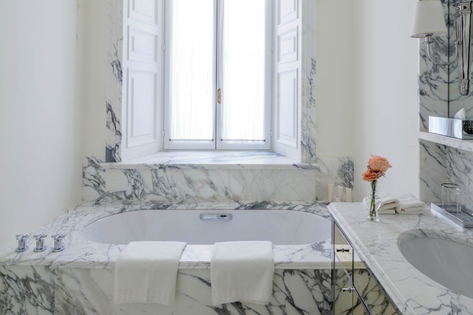 Rocco Forte House marble bathroom
